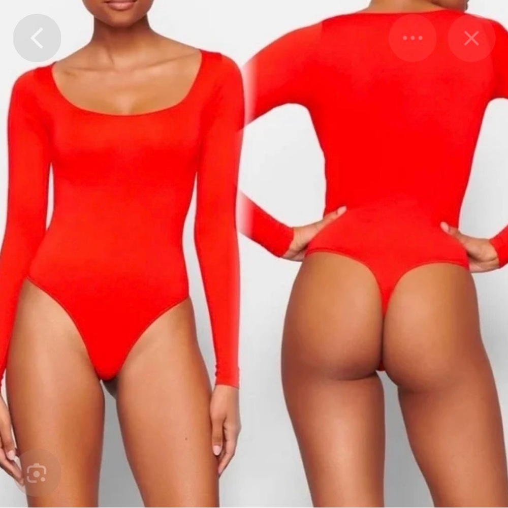Skims fits everybody Red Long Sleeve Bodysuit